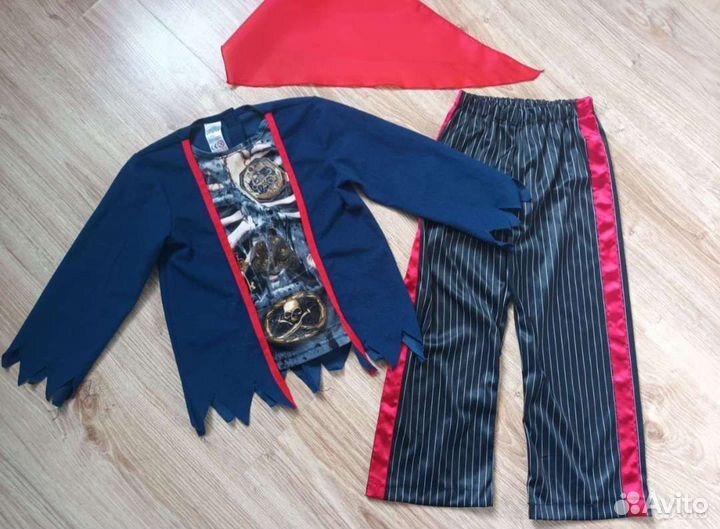 Костюм короля. Костюм пирата, разбойника