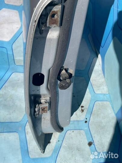 Дверь задняя правая 30796485