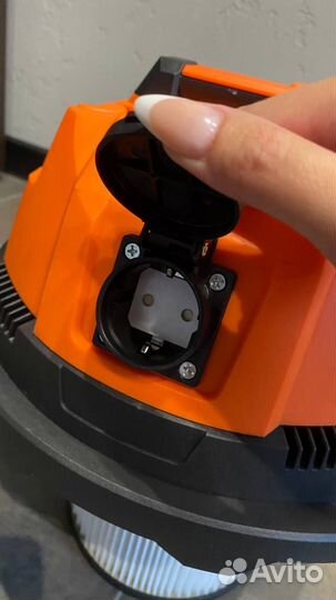 Строительный пылесос 20л