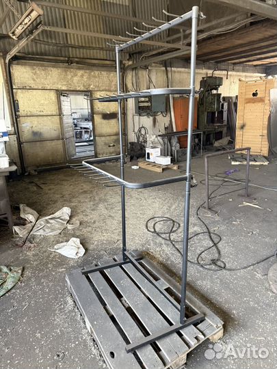 Вешалка напольная