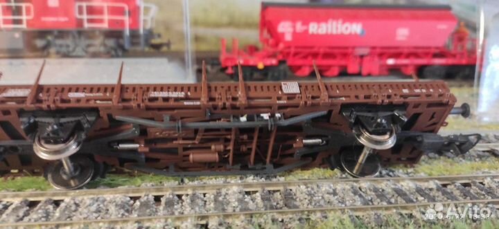 Roco. Платформа с автомобилем