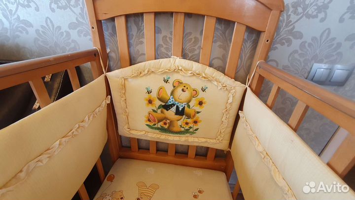 Детская кроватка