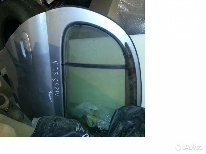 Б. У. Задняя правая дверь Toyota vitz SCP10 2000г