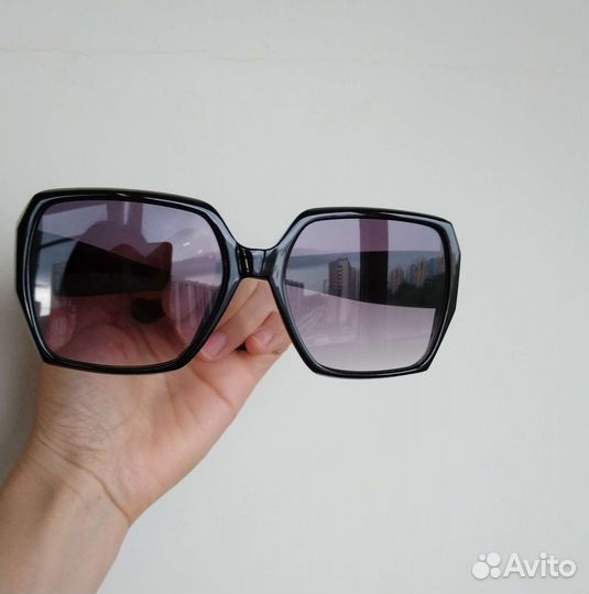 Солнцезащитные очки женские