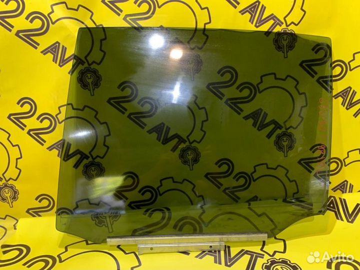 Стекло заднее левое Toyota Harrier GSU30 2grfe