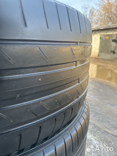 Kumho Ecsta PS71 285/40 R21