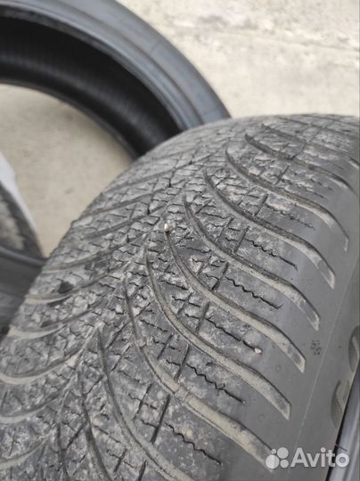 Goodyear Vector 4Seasons Gen-3 195/65 R15