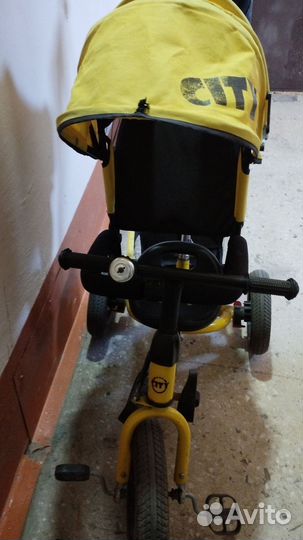 Детский трехколесный велосипед бу