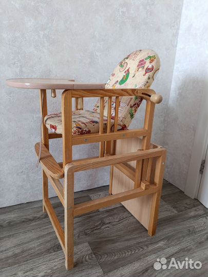 Стульчик для кормления