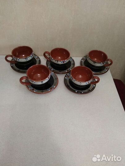 Керамические чашки