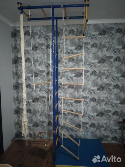 Детская шведская стенка бу + мат для тренировки