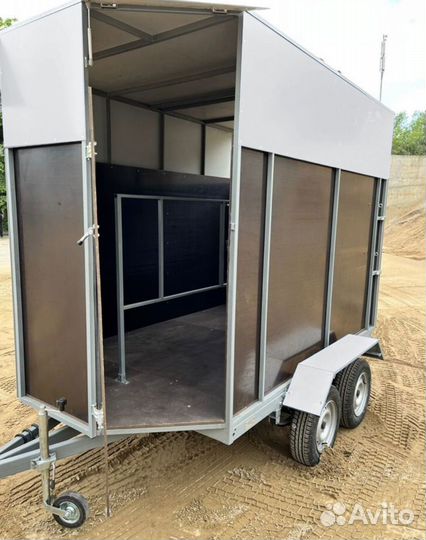 Прицеп коневозка