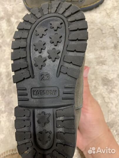 Продаю ботинки