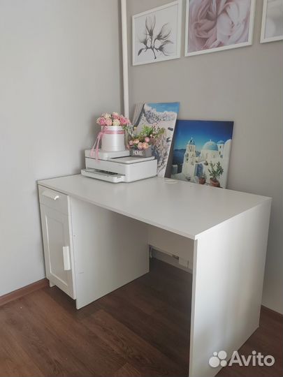 Компьютерный стол IKEA белый
