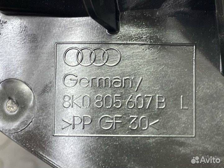 Кронштейн крепления фары передний левый Audi A4 B8