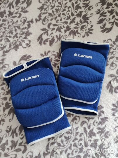 Наколенники новые