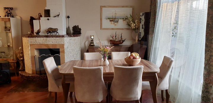 Дом 194 м² на участке 10,6 сот.