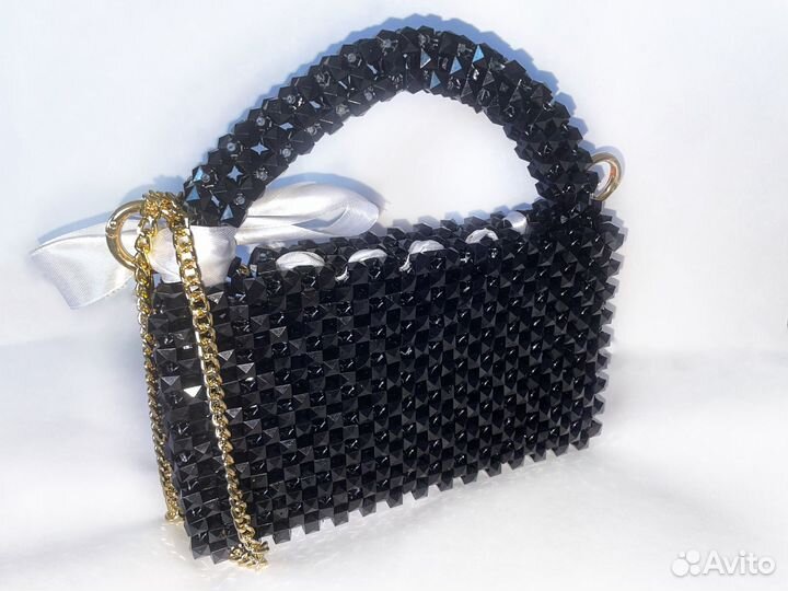 Сумка из акриловых бусин