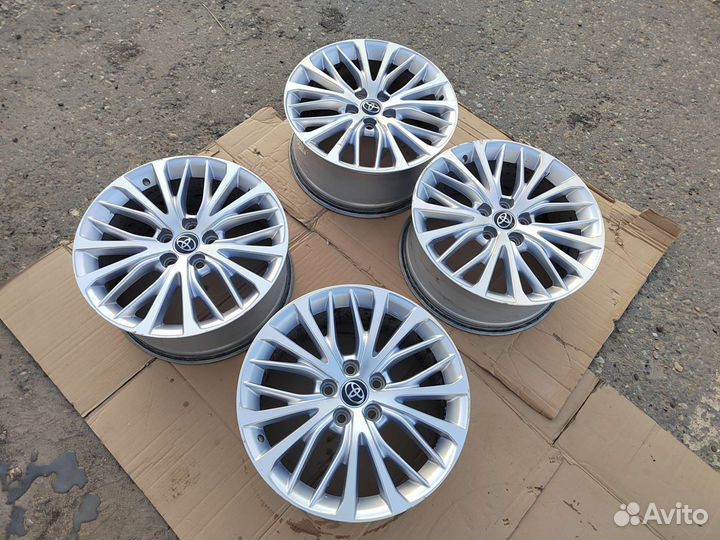 Диски на Toyota Camry 70 r18 оригинал