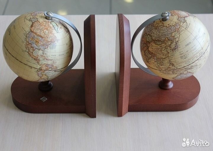 Держатель для книг 