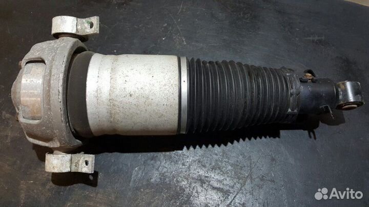 Пневмостойка задняя правая Porsche Cayenne 957