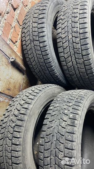 Dunlop SP Winter Ice 01 205/60 R16