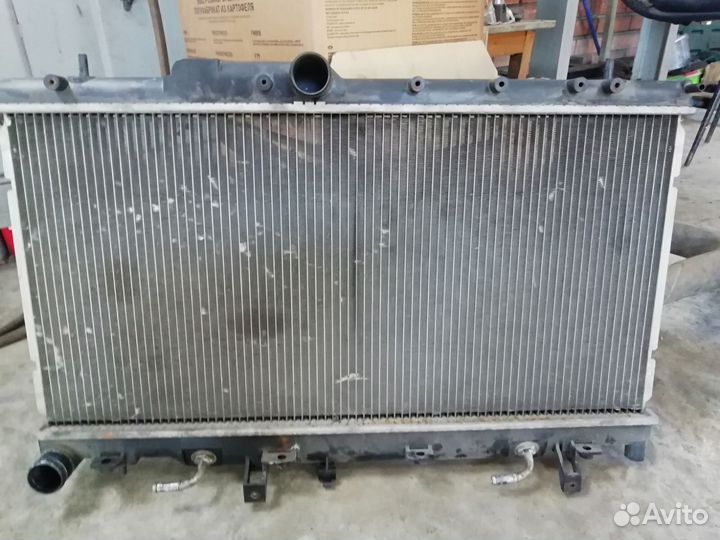 Радиатор охлаждения subaru legacy