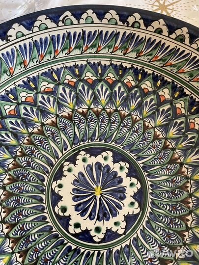 Тарелка из глины узбекская