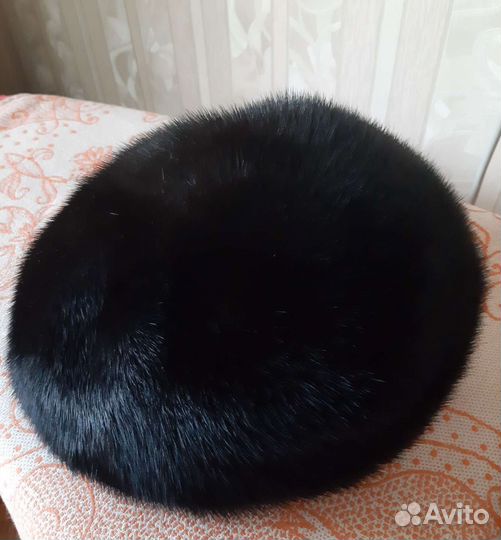 Берет женский норковый