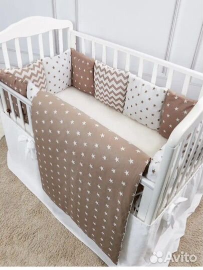 Бортики в кроватку новые + одеяло