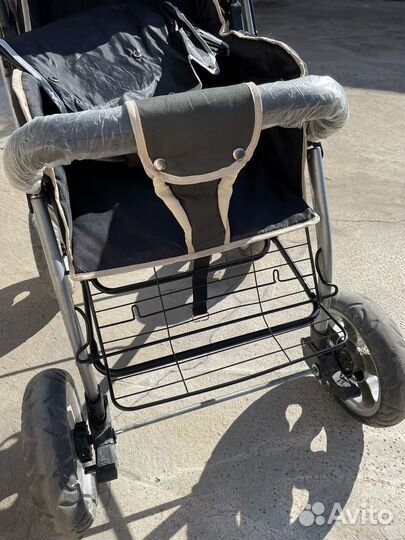 Коляска прогулочная 3 в 1