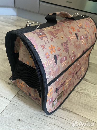 Переноска для кошек и собак