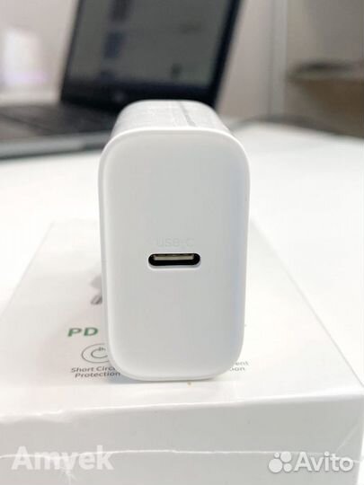 Зарядное устройство USB-C 20W (Ugreen)