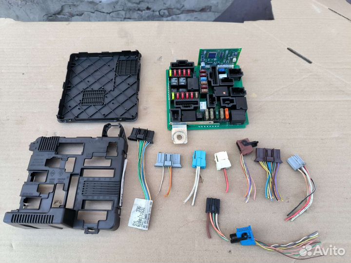 Renault Megane 2 блок предохранителей