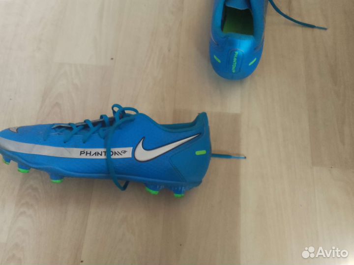 Футбольные бутсы nike phantom 40 размер