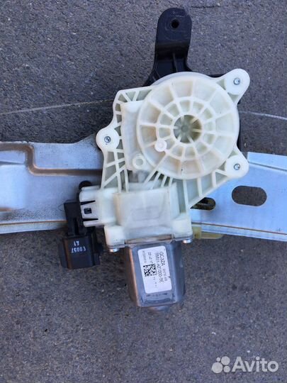 Стеклоподъемник Форд Фокус3