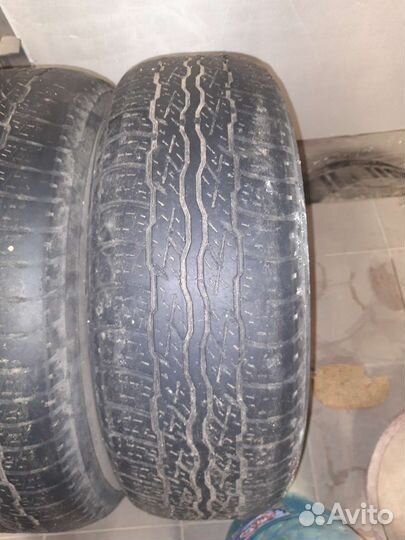 Bridgestone Dueler H/T D687 225/65 R17 T