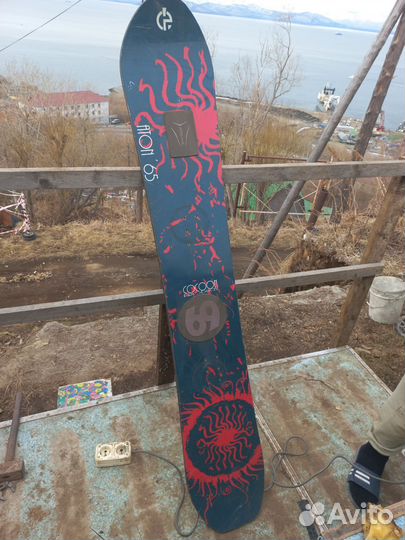 Продам сноуборд