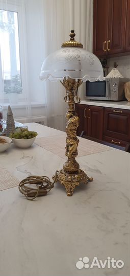 Лампа настольная, светильник