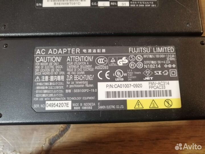 Зарядки к ноутбукам и 12v 4, 3, 2a, 5v