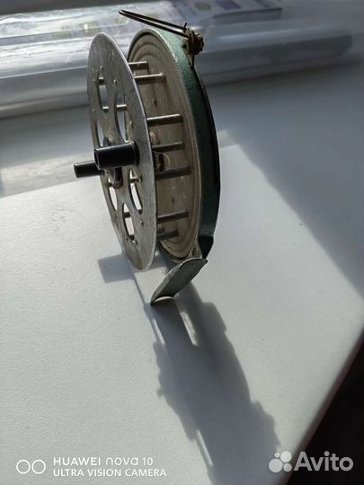 Катушка рыболовная инерционная СССР