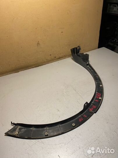 Накладка крыла задняя правая Toyota Rav4 XA40
