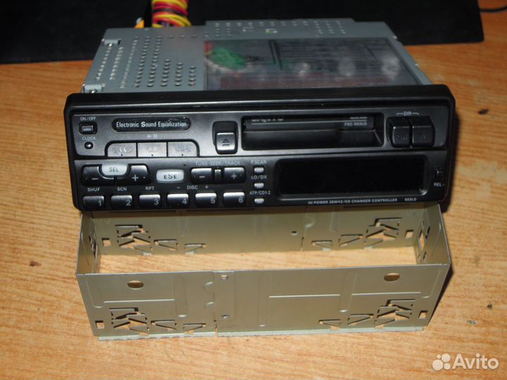 Кассетная автомагнитола Sanyo FXC-503LD