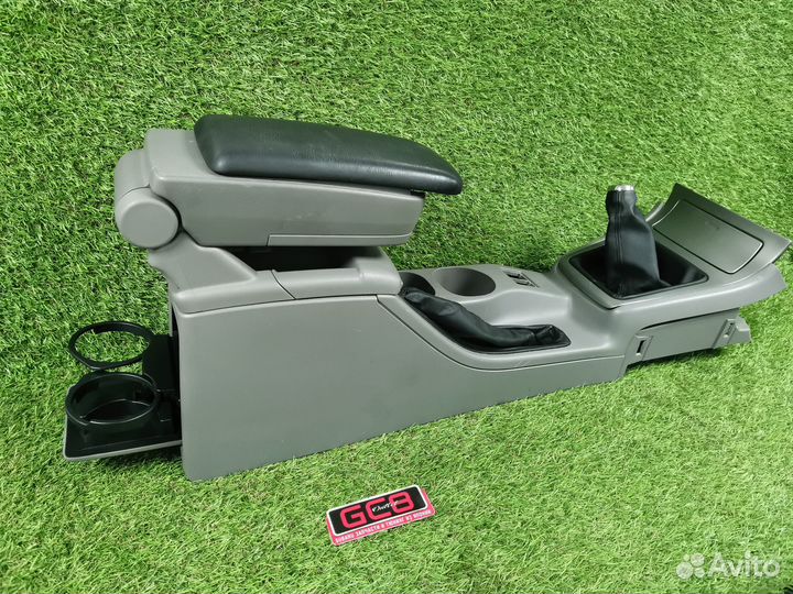 Подлокотник МКПП Subaru Forester SG SG5 SG9 S11