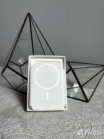 Magsafe battery pack