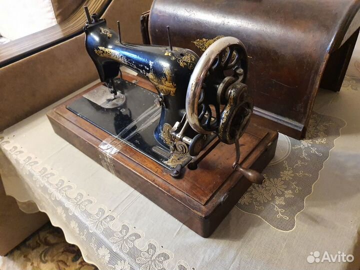 Швейная машинка Zinger (Полностью рабочая)