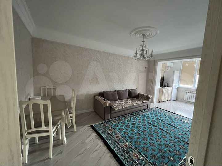 2-к. квартира, 42 м², 2/10 эт.