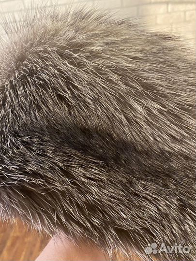 Меховой воротник и шапка