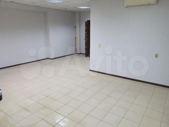 Торговое помещение, 234.4 м²