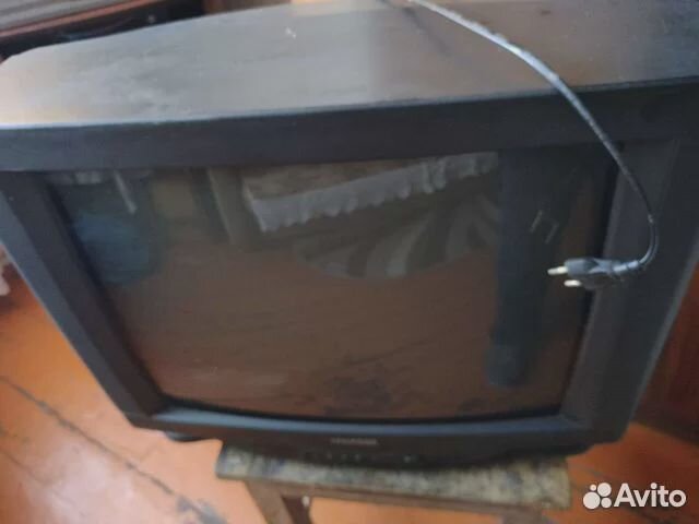 Нерабочий телевизор Samsung 54 см